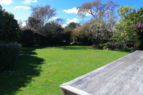 Photo of property in 196 Seaview Road, Westown, New Plymouth, 4310