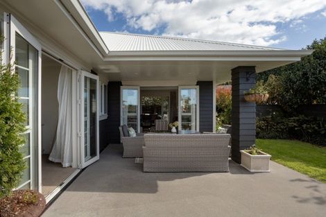 Photo of property in 11 Owen Place, Omokoroa, 3114