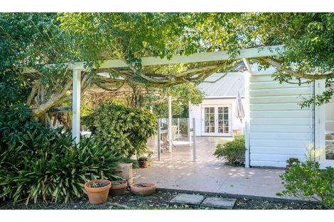 Photo of property in 37 Riverview Road, Kerikeri, 0230