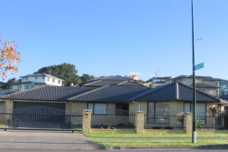 Photo of property in 41 De Havilland Drive, Goodwood Heights, Auckland, 2105