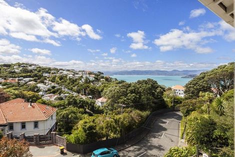 Photo of property in 29 Wadestown Road, Wadestown, Wellington, 6012