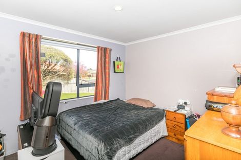 Photo of property in 21 Twickenham Place, Nawton, Hamilton, 3200