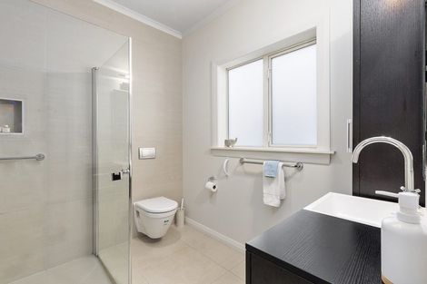 Photo of property in 4 Te Reinga View, Tawa, Wellington, 5028