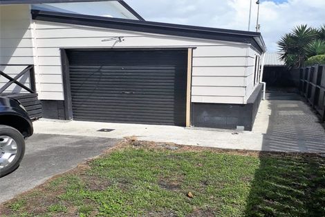 Photo of property in 21 Churchill Terrace, Waiuku, 2123
