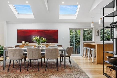 Photo of property in 21 Churchouse Road, Greenhithe, Auckland, 0632