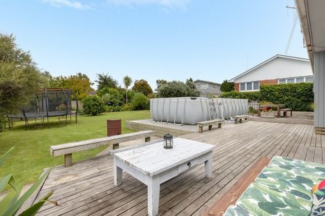 Photo of property in 218 Ngatai Road, Otumoetai, Tauranga, 3110