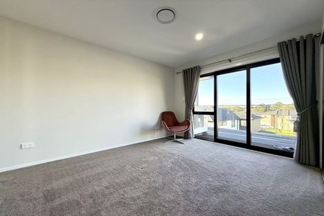 Photo of property in 4 Tawapou Close, Massey, Auckland, 0614