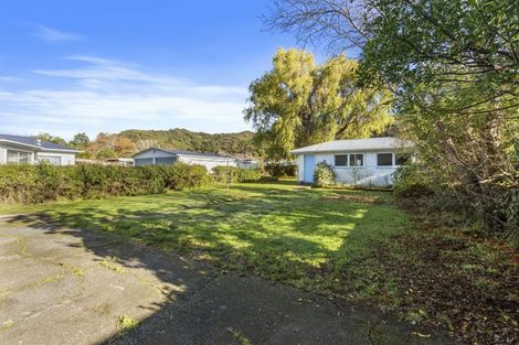 Photo of property in 55 Westminster Road, Wainuiomata, Lower Hutt, 5014