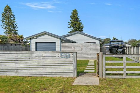 Photo of property in 59 Blue Bell Parade, Omaha, 0986