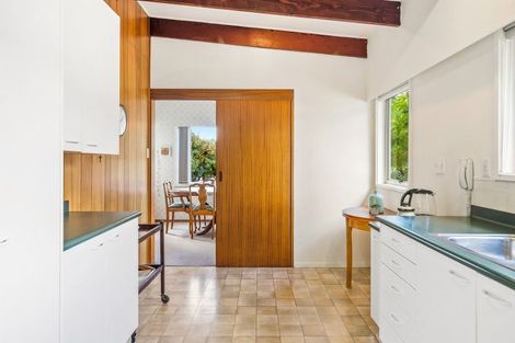 Photo of property in 10 Deller Grove, Silverstream, Upper Hutt, 5019