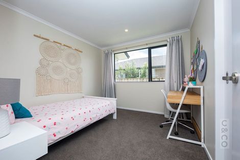 Photo of property in 12 Turpin Road, Riverhead, 0820