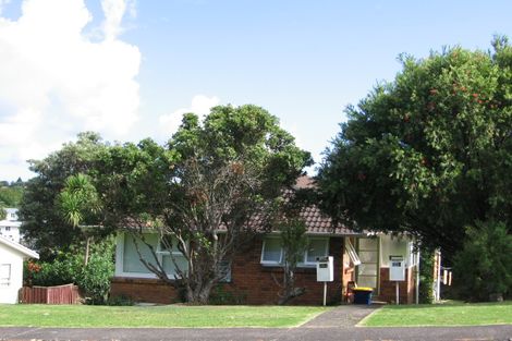 Photo of property in 2/39 Eban Avenue, Hillcrest, Auckland, 0627