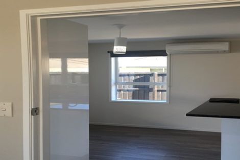 Photo of property in 2/7b Camrose Place, Ilam, Christchurch, 8041