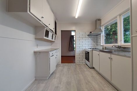 Photo of property in 5 Barnfield Place, Glendene, Auckland, 0602