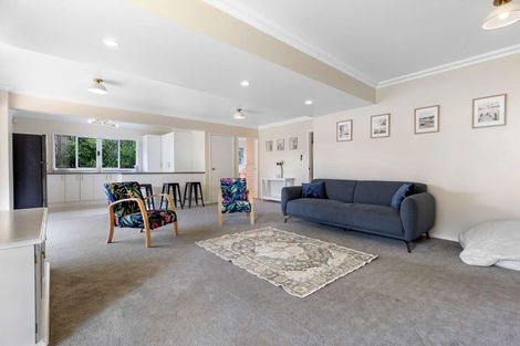 Photo of property in 3 Laingrange Place, Laingholm, Auckland, 0604
