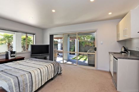 Photo of property in Cheltenham Court, 602 Market Street South, Hastings, 4122