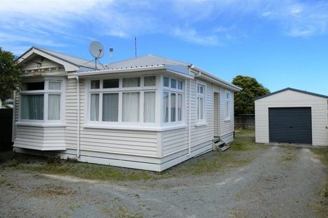 Photo of property in 6 Ashmore Avenue, Cobden, Greymouth, 7802