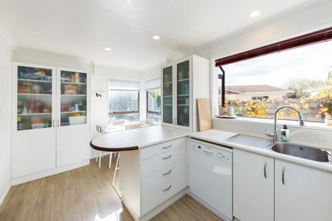 Photo of property in 17b Cecil Place, Cloverlea, Palmerston North, 4412