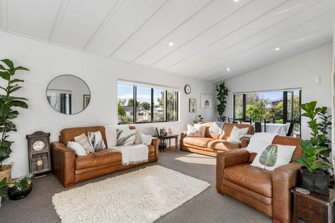 Photo of property in 40 Holland Close, Pauanui, Hikuai, 3579