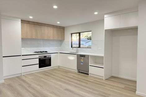 Photo of property in 9 Kirrama Place, Conifer Grove, Takanini, 2112