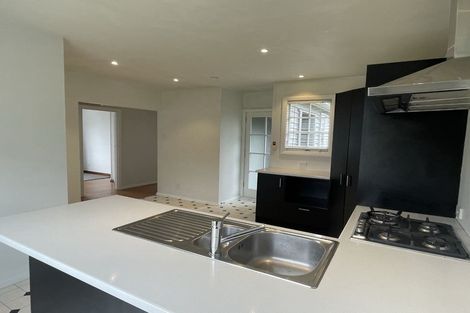 Photo of property in 37 Blighs Road, Strowan, Christchurch, 8052