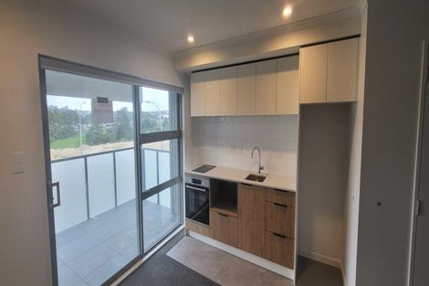 Photo of property in 202/26 Shortfin Place, Flat Bush, Auckland, 2019