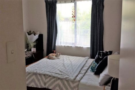 Photo of property in 16 Carisbrook Crescent, Papakura, 2110