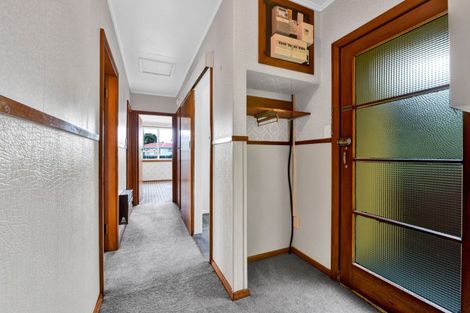 Photo of property in 9 Bone Crescent, Hawera, 4610