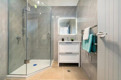 Photo of property in 13b Renata Crescent, Te Atatu Peninsula, Auckland, 0610