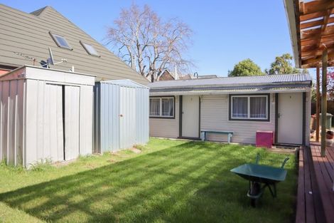 Photo of property in 67 Memorial Avenue, Ilam, Christchurch, 8053
