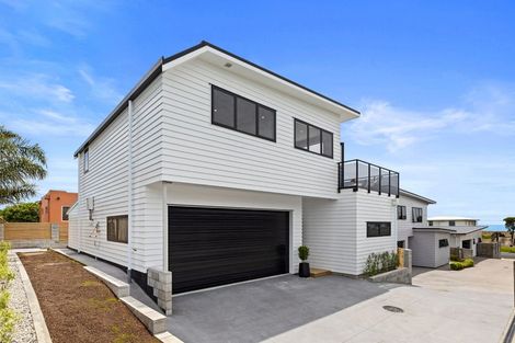 Photo of property in 1020c Papamoa Beach Road, Papamoa Beach, 3118