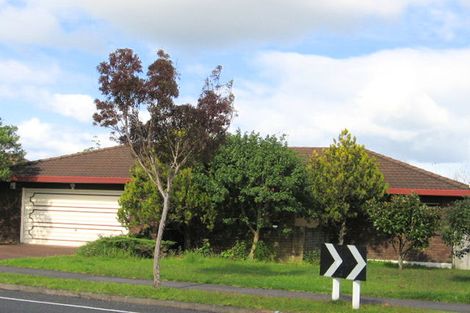 Photo of property in 80 Mirrabooka Avenue, Botany Downs, Auckland, 2010