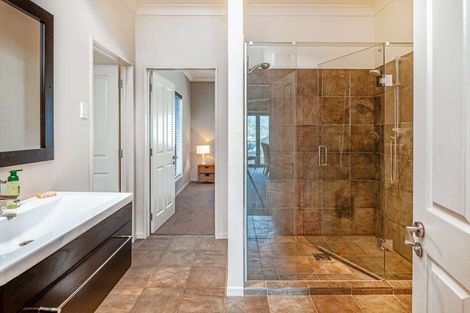 Photo of property in 24 Harbour View Heights, Picton, 7220