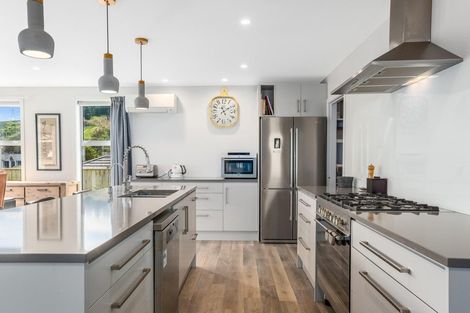 Photo of property in 48 Banks Boulevard, Whitby, Porirua, 5024