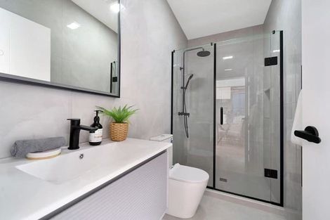 Photo of property in 22 Paretao Street, Massey, 0614