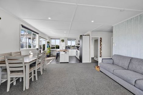 Photo of property in 7 Flint Road West, Stratford, 4332