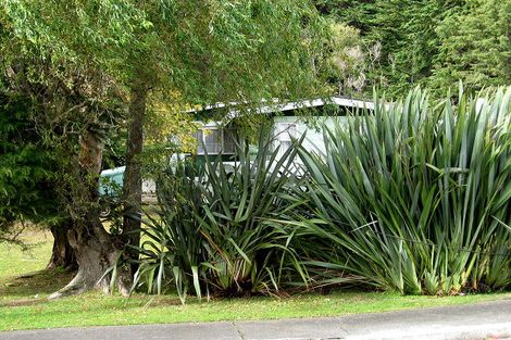 Photo of property in 4 Kereru Grove, Stokes Valley, Lower Hutt, 5019