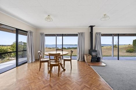 Photo of property in 986 Tinopai Road, Tinopai, Matakohe, 0593