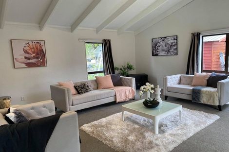 Photo of property in 3 Azimuth Place, Whitby, Porirua, 5024