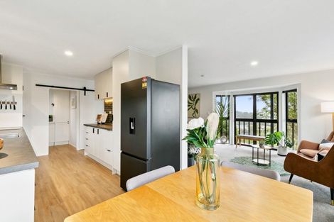 Photo of property in 11 Mandeville Crescent, Grenada Village, Wellington, 6037