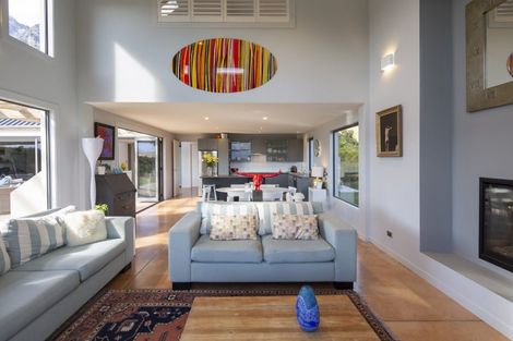 Photo of property in 5 Scenic Drive, Drift Bay, Queenstown, 9371