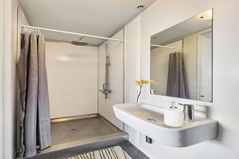 Photo of property in Vespa Apartments, 20 Hanson Street, Mount Cook, Wellington, 6021