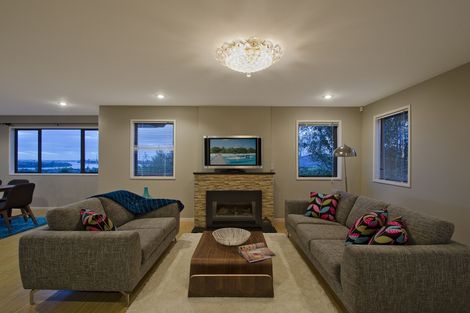 Photo of property in 18 Galaxy Place, Welcome Bay, Tauranga, 3112