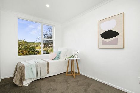 Photo of property in 7 Cheshire Street, Cannons Creek, Porirua, 5024