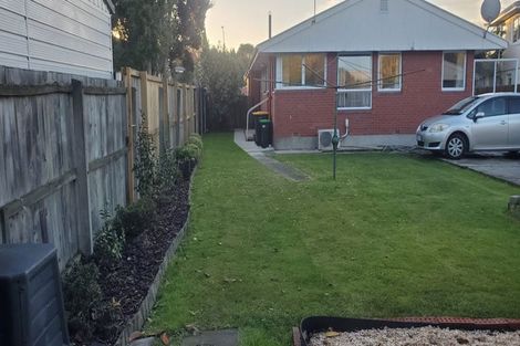 Photo of property in 2/82 Grahams Road, Burnside, Christchurch, 8041