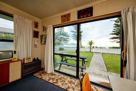 Photo of property in 156a Esplanade, Kaikoura, 7300