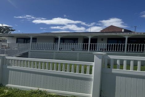 Photo of property in 68 Newington Road, Henderson, Auckland, 0612