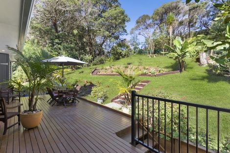 Photo of property in 5b Hobbs Road, Matakatia, Whangaparaoa, 0930