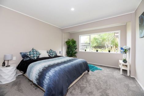 Photo of property in 2/34 Candia Road, Swanson, Auckland, 0614