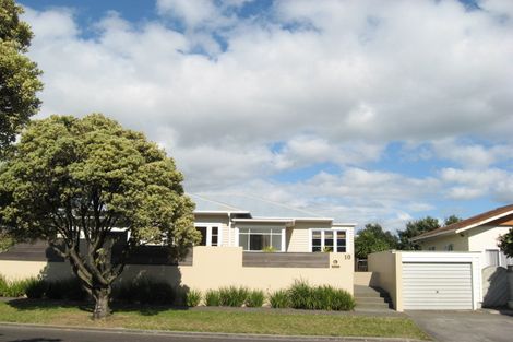 Photo of property in 10 Mclean Street, Strandon, New Plymouth, 4312